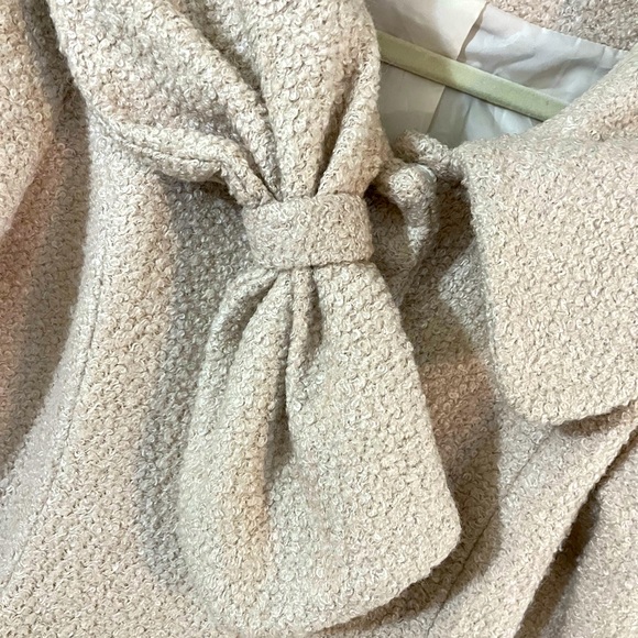 Ladies Ryu Boucle wool blend coat Anthropologie, Size M, Beige,nice snap front - Picture 3 of 5
